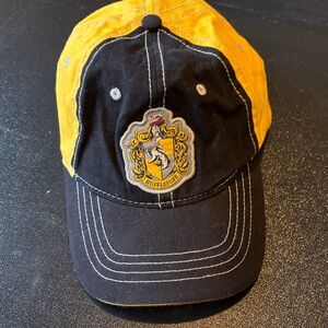 Universal Studios, Harry Potter baseball hat wizarding World Hufflepuff yellow